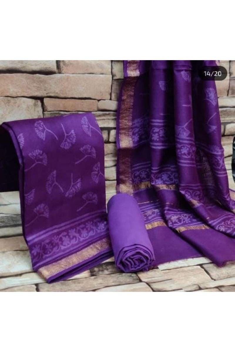 Maheshwari Silk Materials - Traditional weave